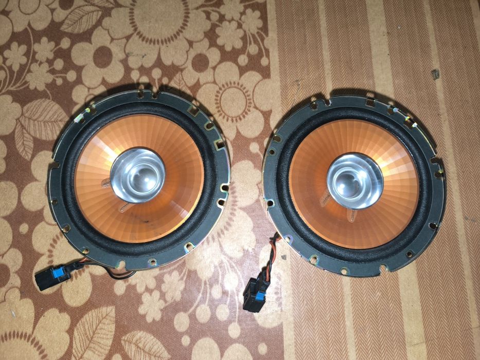 Толколони Pioneer
На снимката се вижда модел. 
Цената е за