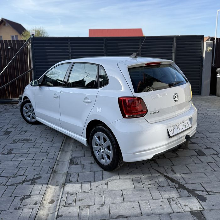 VOLKSWAGEN Polo 2011 — imagine 3