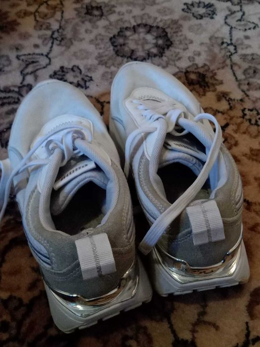 Adidași de damă originali, marca Puma, mărimea 36