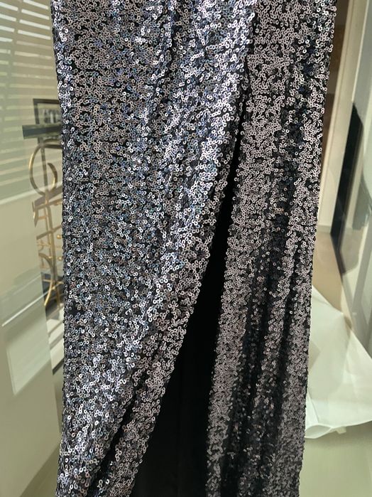 официална рокля за размер 42-44