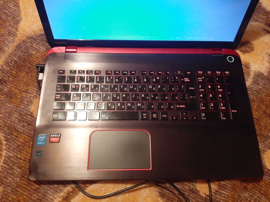 Toshiba Qosmio X70-B-102