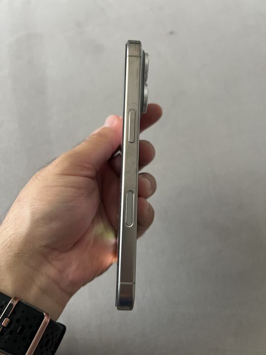 Продам iphone 16 pro 128gb