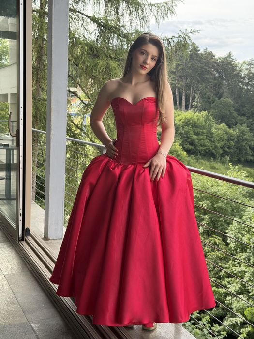 Inchiriez rochie evenimente