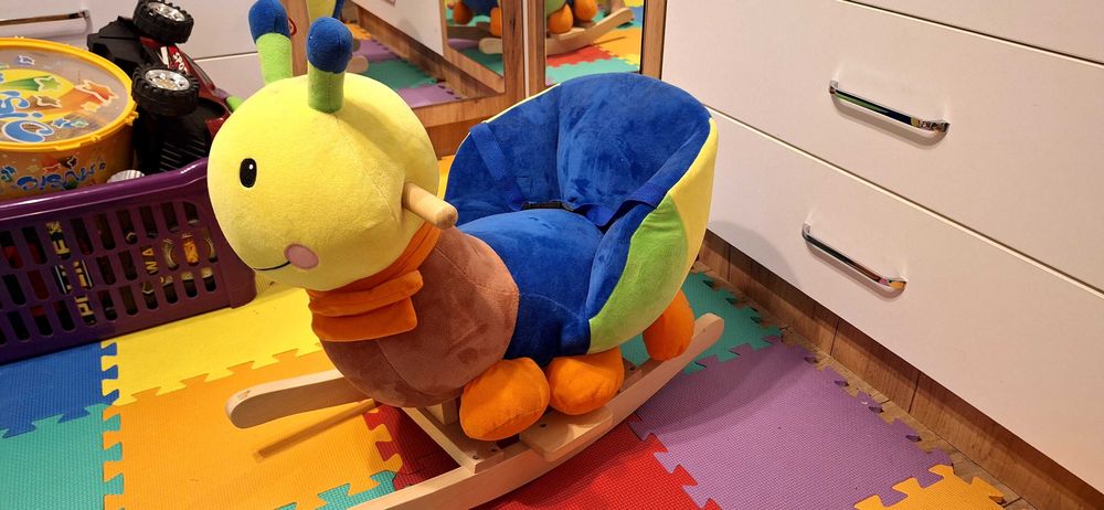 Детско люлеещо конче