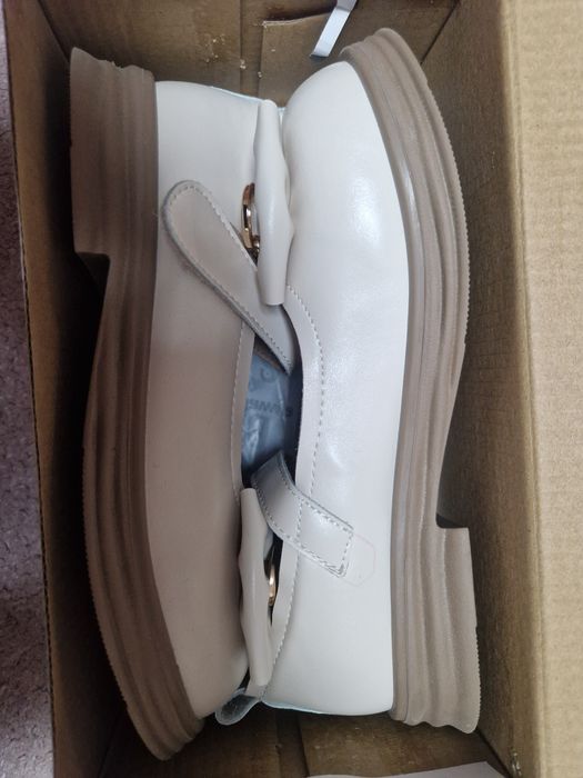 Обувки официални за момиче