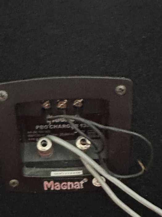 Subwoofer Magnat + Statie Ground Zero 4200X