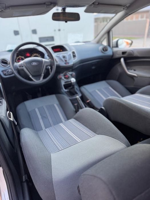 FORD Fiesta 2010 — imagine 5