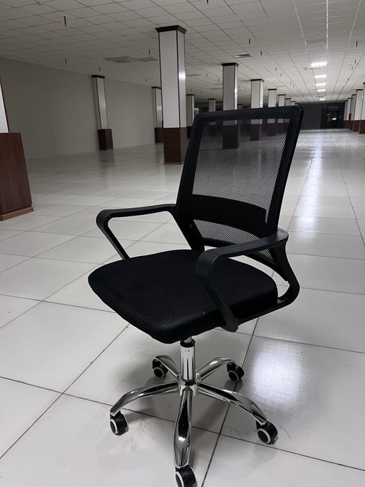 Ofis uchun kreslo
