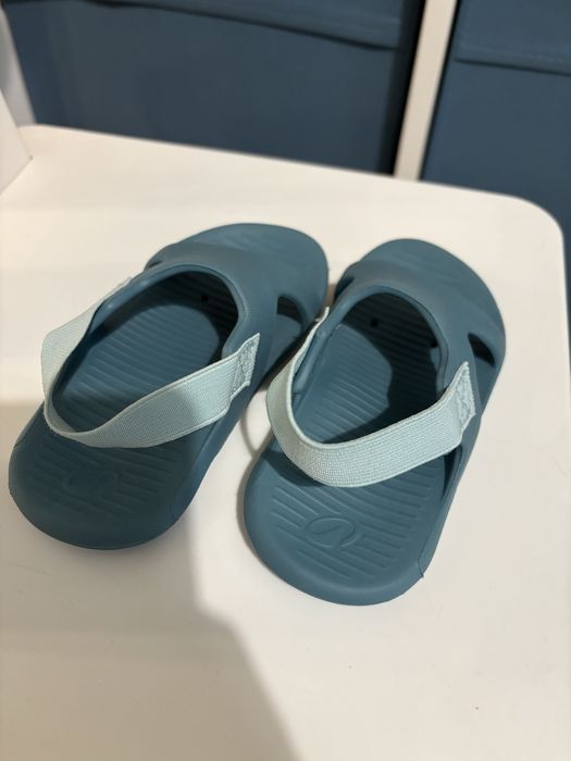 Нови бебешки джапанки/ чехли Декатлон