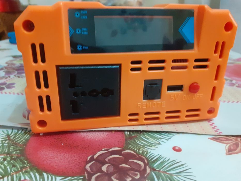 Invertor panouri solare sau auto