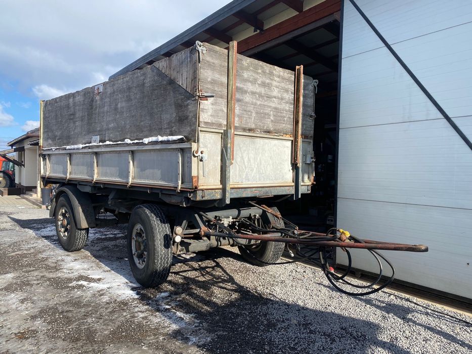 Remorca basculabila pe 3 parti 12 tone