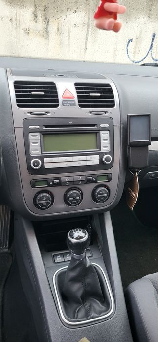 Продавам голф 5,  2.0тди