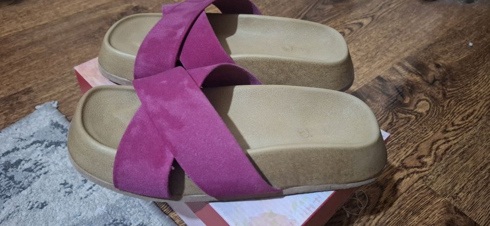 Malinoviy Tapochki 2 marta kiyilgan yengidek Turkiya srochno