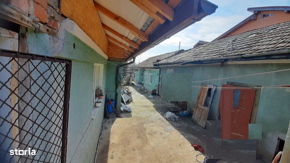 Teren intravilan 2753 mp cu constructie existenta in Dambul Rotund