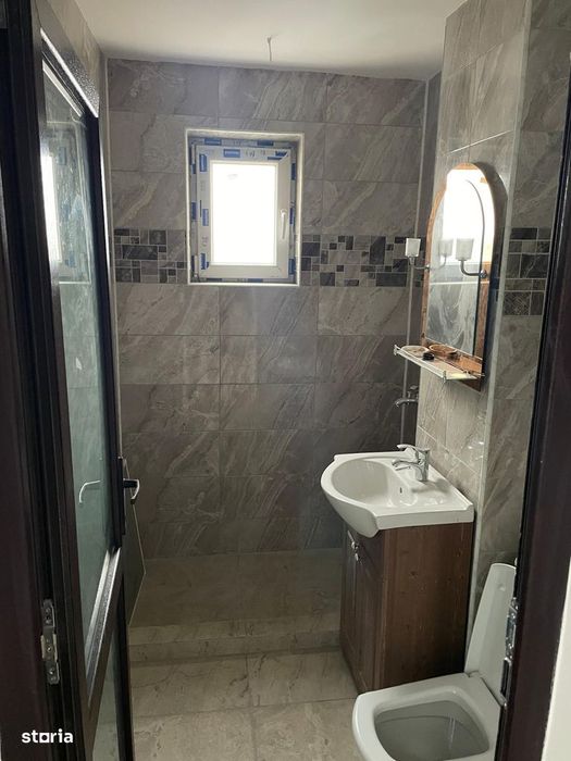 De vanzare apatament 2 camere, zona V-uri
