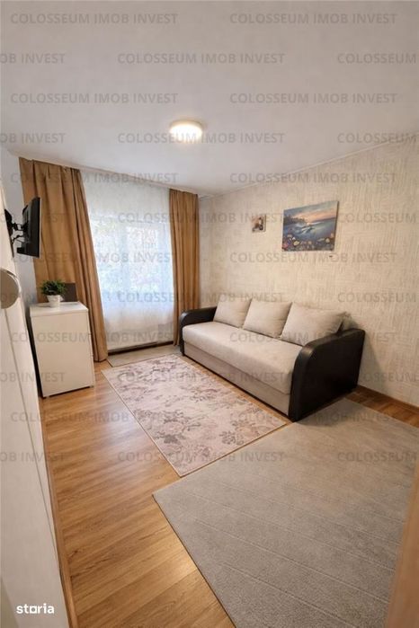 Zona Tractorul apartament 2 camere decomandat,balcon