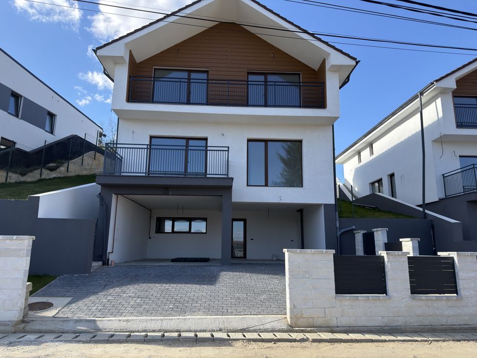 Vând casă individuala in Feleacu