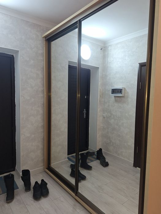 Продам 1 комнатную на левом берегу