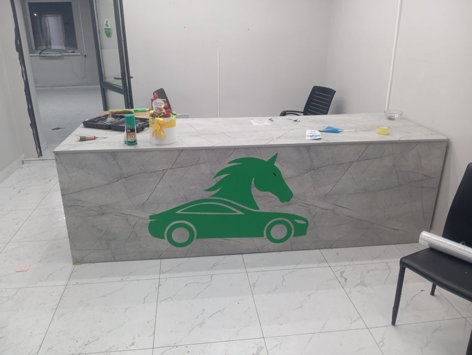 Офисные столы и стулья распродажа