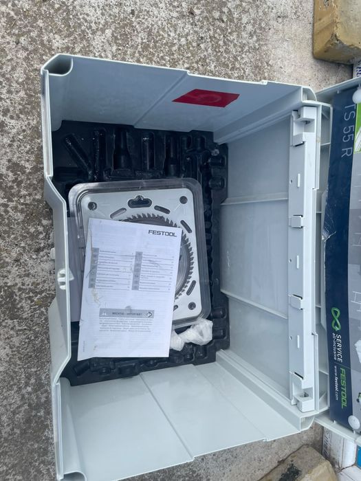 Vând fierăstrău circular/plonjant Festool TS 55 REBQ, profesional, 1200W, în stare bună de funcționare