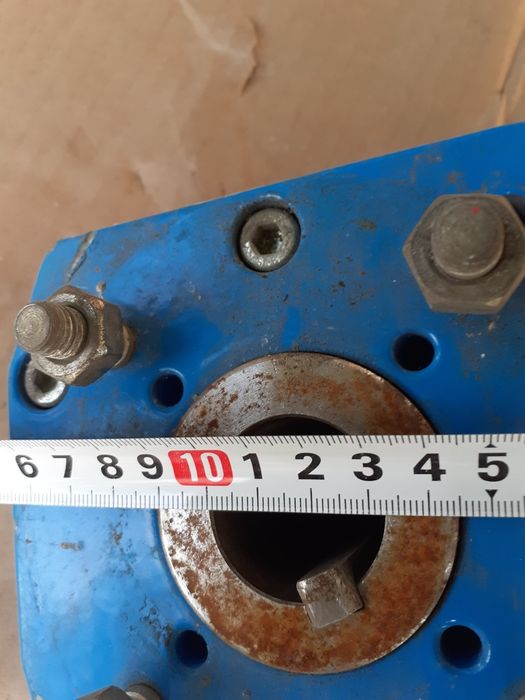 Vana fluture nouă dn 200 cu reductor