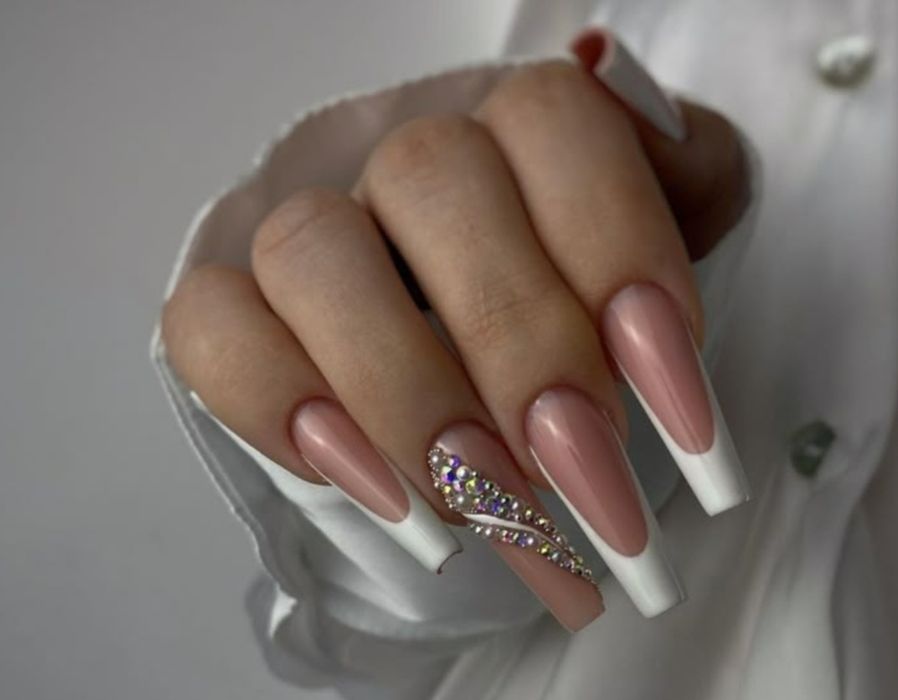 Unghii la preț de Chilipir