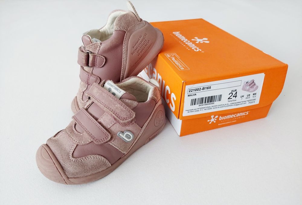 Pantofi fete, din piele naturala, roz prafuit , Biomecanics 24