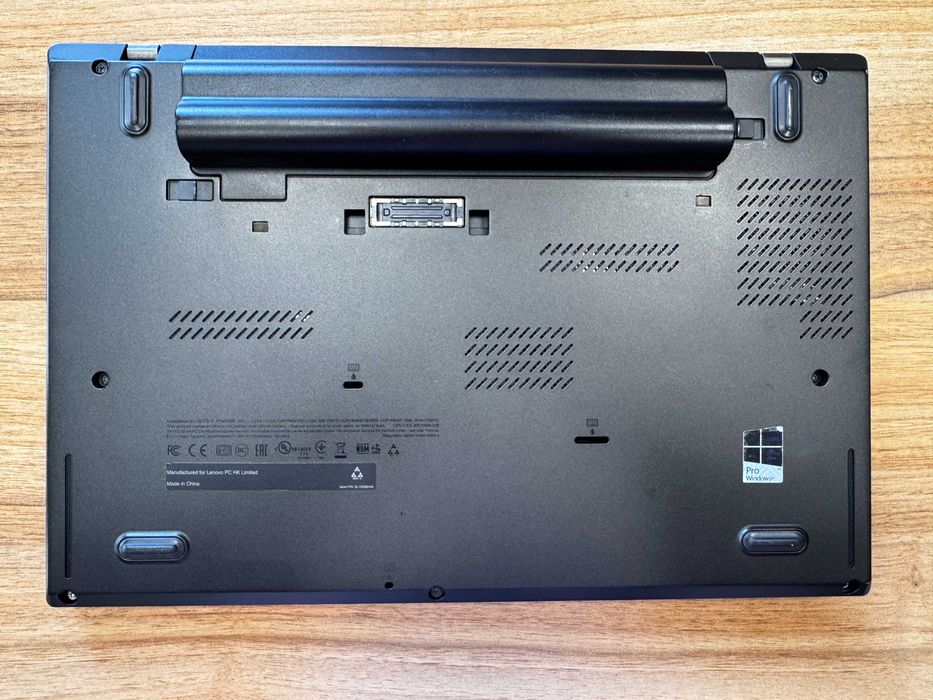 Lenovo ThinkPad T450s – i5 / 8GB RAM / 240GB SSD / 14"