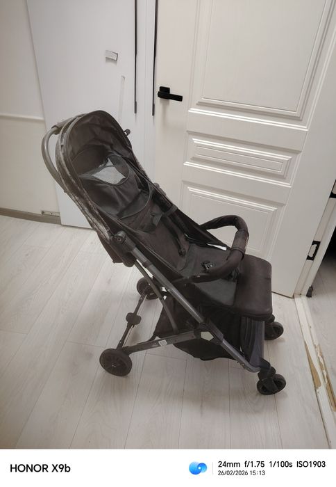 Коляска детская  отличная