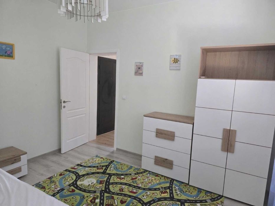 Дава се под наем Тристаен апартамент в Пловдив, Център - 130 кв.м за 714 € - Снимка #9