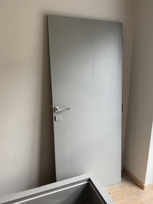 Врата чисто нова .Ламинирана.