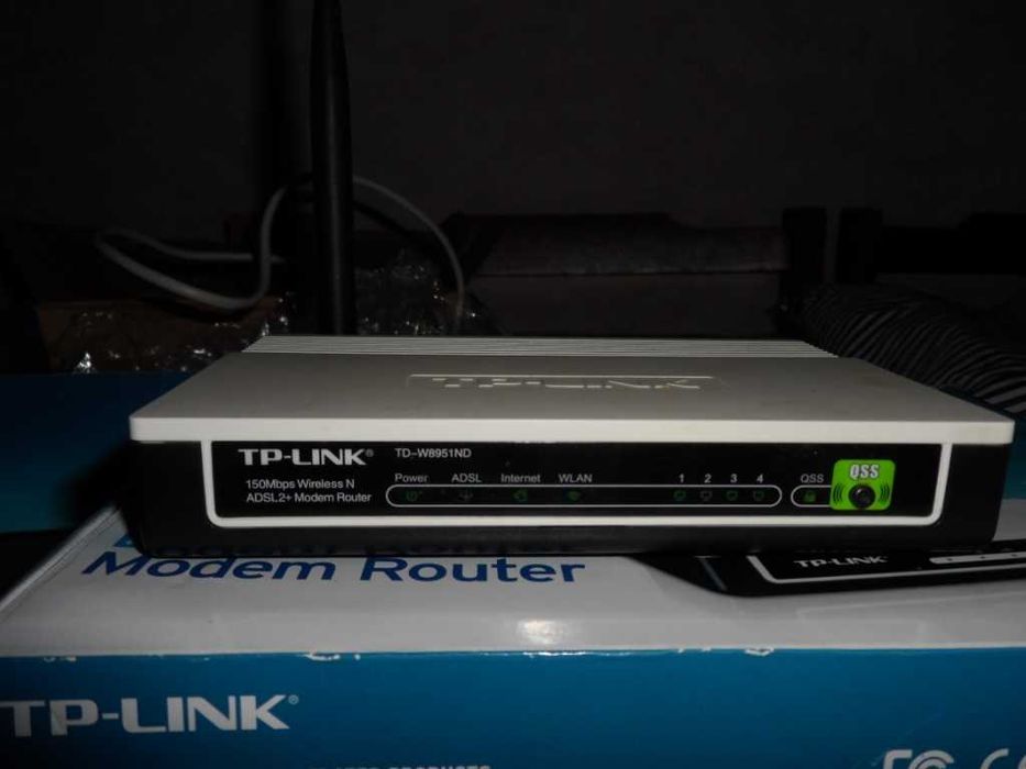 Модем    Роутер   300 Mbps   Wi  - Fi   и  TR - LINK