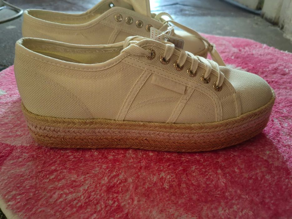 Еспадрили Superga