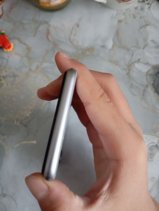 Продаеться айфон 6