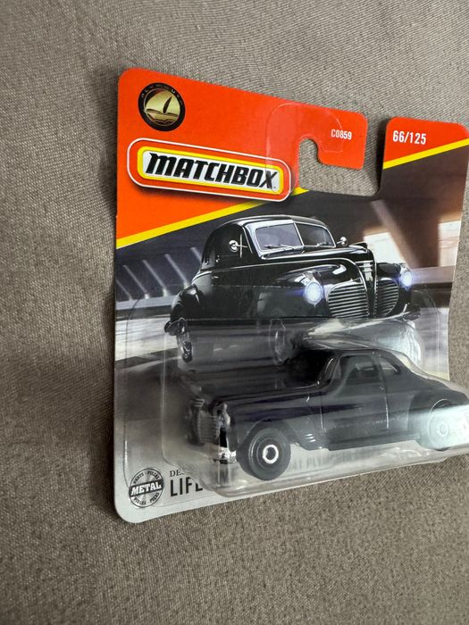Matchbox - 1941 Plymouth coupe