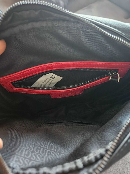 Guess оригинална мъжка чанта