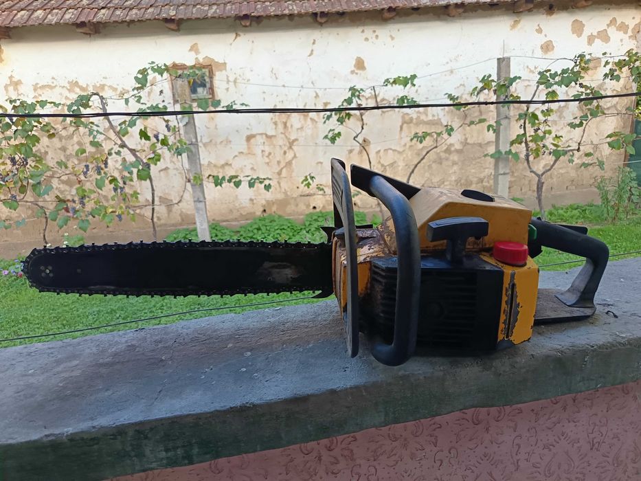 Vand motoferastrau (drujba)