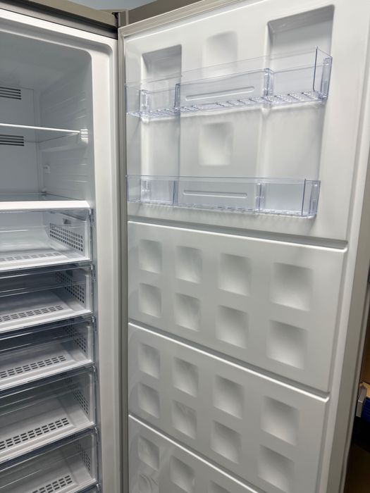 Фризер Беко RFNE448E41XB , 404 литра