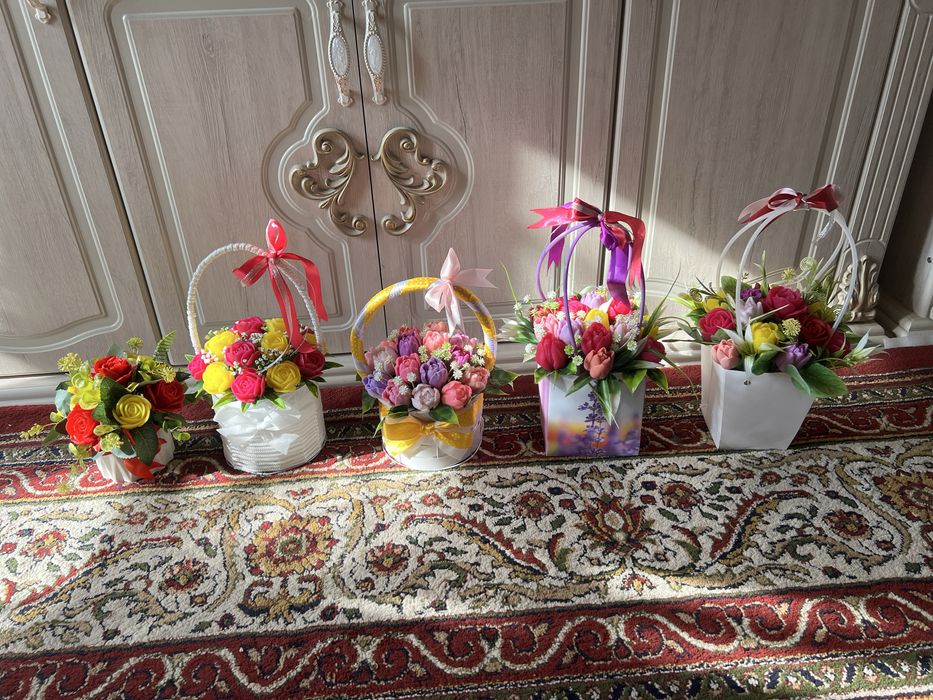 Sovunli gullar bayramga