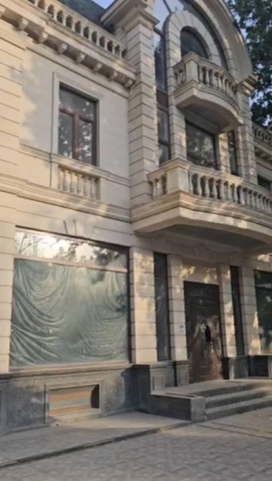 Срочно продаётся здани