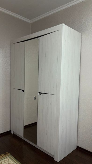 Продаётся спальний гарнитур