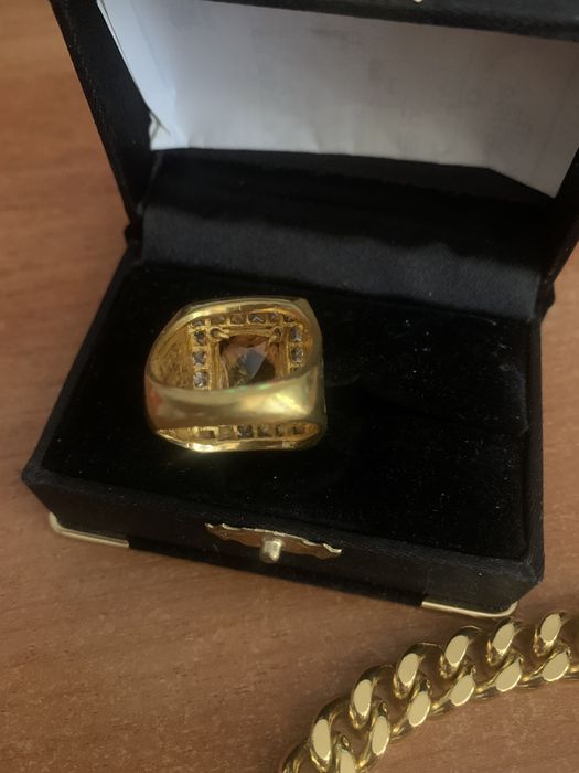 перстень мужской.