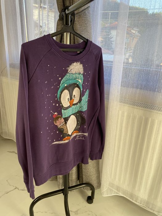 Дамски пуловер ръчно рисуван