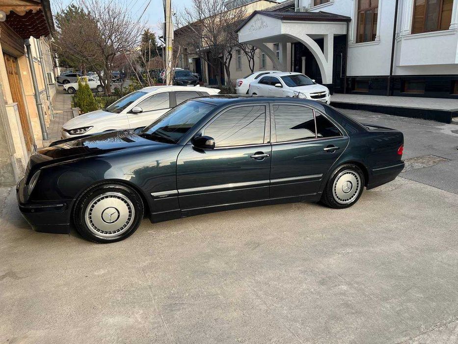 Mercedes Benz W210 E260