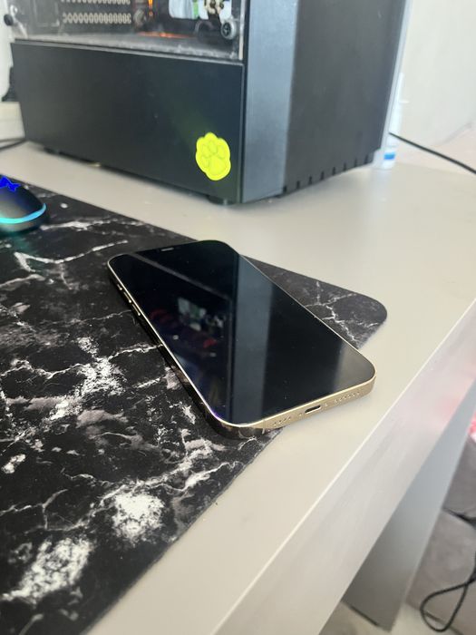 Iphone 12 Pro Max в отличном состоянии(торг)