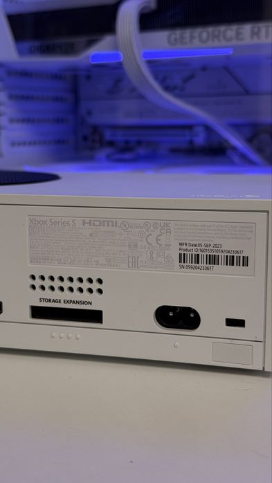 Xbox Series S + 1 controller noua