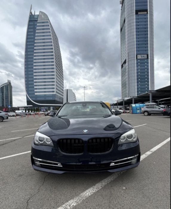 Продавам BMW 750 L i Xd