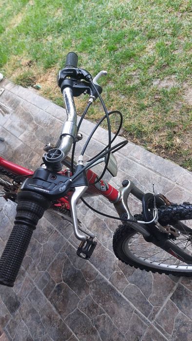 Bicicleta cu roți de 24