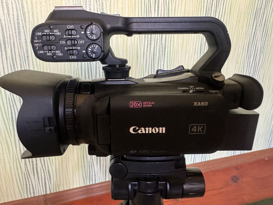 Видеокамера Canon