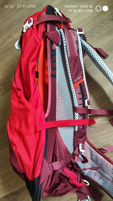 Osprey Stratos 34 Poinsettia Red